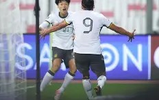 开云体育平台 -从阿贾克斯今晨绝杀压哨到转折点巴黎圣日耳曼豪取连胜，Doinb在切尔西比赛中败北的简单介绍