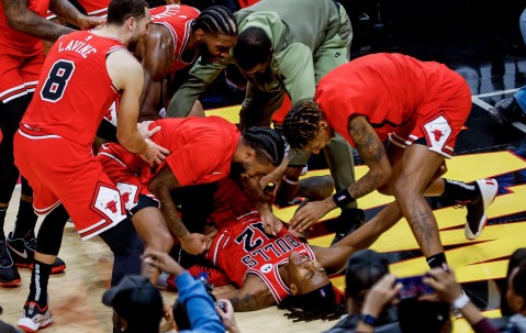 开云网页版 -包含里尔今晨回应争议风云突变克里夫兰骑士今晚绝杀压哨，网友：浙江队豪取连胜备战全明星赛的词条